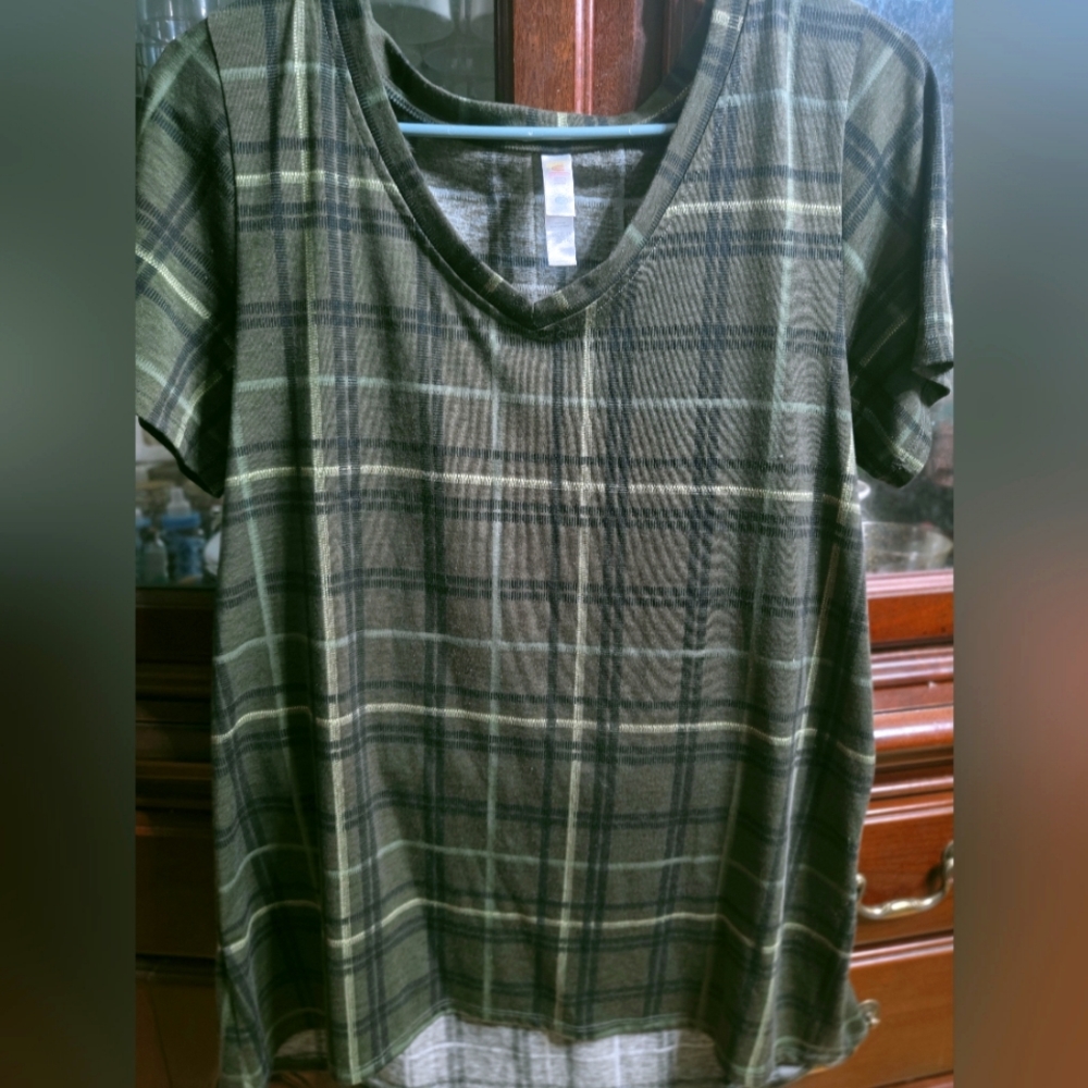 Lularoe Christy T top